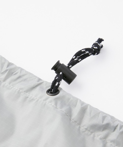 Unblend（アンブレンド）の「【Unblend】ドローコード ナイロン スリングバッグ（ショルダーバッグ・レディース・ネイビー/ブラック/グレー・FREE）」の7枚目の写真