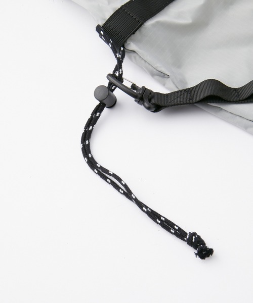 Unblend（アンブレンド）の「【Unblend】ドローコード ナイロン スリングバッグ（ショルダーバッグ・レディース・ネイビー/ブラック/グレー・FREE）」の8枚目の写真