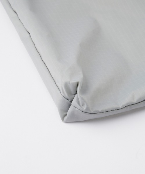 Unblend（アンブレンド）の「【Unblend】ドローコード ナイロン スリングバッグ（ショルダーバッグ・レディース・ネイビー/ブラック/グレー・FREE）」の10枚目の写真