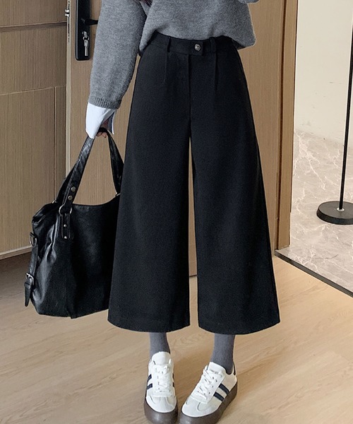 2ly2（トゥーリートゥー）の「リラックス感たっぷり♪ゆったりワイドパンツ（その他パンツ・レディース・ダークグレー/ブラック・FREE）」の2枚目の写真