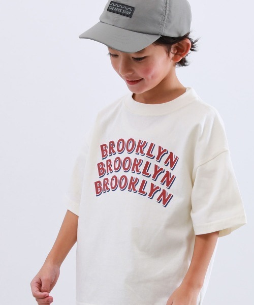 devirock(デビロック)の「綿100% デビラボ BIGシルエット プリント半袖Tシャツ(Tシャツ/カットソー・キッズ・ホワイト系1/ホワイト系2/グリーン系1/ブラック系2/ホワイト系3/グリーン系3/オレンジ系1/ピンク系1/ブルー系1/ブラック系1/グレー系1/パープル系1/グリーン系2/ブラック系3・90cm/100cm/110cm/120cm/130cm/140cm/150cm/160cm)」の2枚目の写真