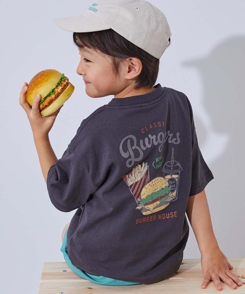 devirock(デビロック)の「綿100% デビラボ BIGシルエット プリント半袖Tシャツ(Tシャツ/カットソー・キッズ・ホワイト系1/ホワイト系2/グリーン系1/ブラック系2/ホワイト系3/グリーン系3/オレンジ系1/ピンク系1/ブルー系1/ブラック系1/グレー系1/パープル系1/グリーン系2/ブラック系3・90cm/100cm/110cm/120cm/130cm/140cm/150cm/160cm)」の6枚目の写真