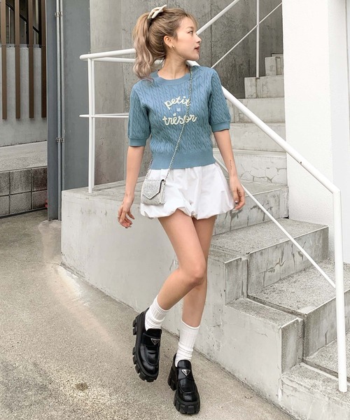 mily bilet(ミウィビレット)の「【mily bilet】上品フェミニン。コード刺繍ケーブル柄サマーニット(Tシャツ/カットソー・レディース・アイボリー/ブルー/グレー・LARGE/MEDIUM/SMALL/X-LARGE)」の22枚目の写真