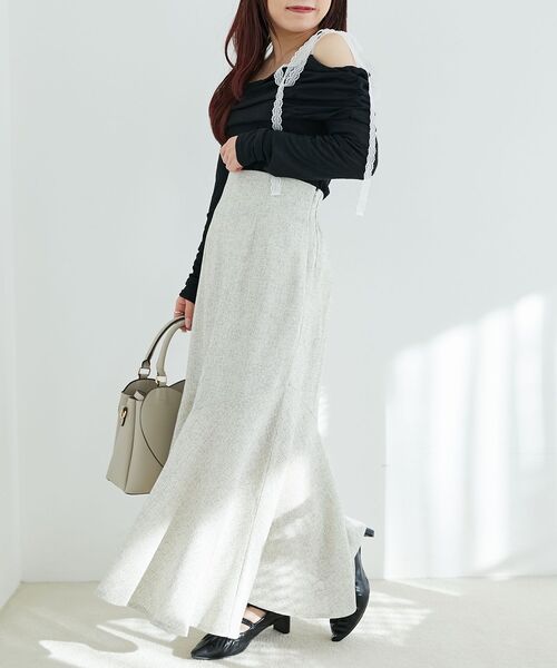 MAJESTIC LEGON(マジェスティックレゴン)の「ツイードマーメイドロングスカート(スカート・レディース・ブラック/グレー/アイボリー・SMALL/MEDIUM/X-SMALL)」の6枚目の写真