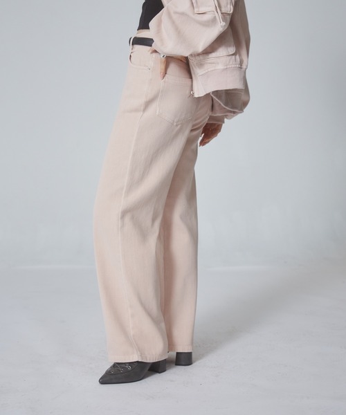 ENVYM(アンビー)の「ルーズシルエットデニムパンツ(デニムパンツ・レディース・ブラック/ブルー/ピンク・MEDIUM/SMALL)」の21枚目の写真