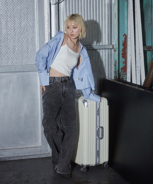 ENVYM(アンビー)の「ルーズシルエットデニムパンツ(デニムパンツ・レディース・ブラック/ブルー/ピンク・MEDIUM/SMALL)」の11枚目の写真