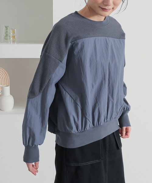 n'OrLABEL(ノアールレーベル)の「異素材切り替えプルオーバー(Tシャツ/カットソー・レディース・ブルー/チャコール/アイボリー・2/1)」の9枚目の写真