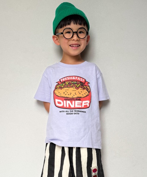 Crescent(クレッセント)の「ジャンクフードプリント半袖Tシャツ(Tシャツ/カットソー・キッズ・イエロー/ラベンダー/スミクロ/ホワイト・130/120/110/100/90/80)」の1枚目の写真
