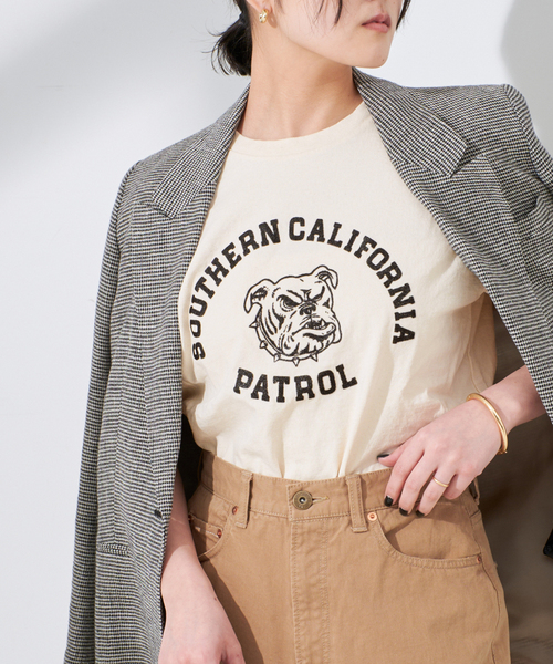 MIXTA(ミクスタ)の「【MIXTA/ミクスタ】SO CAL DOG CREW T-SHITS:Tシャツ(Tシャツ/カットソー・レディース・ブラック/アイボリー/ネイビー・MEDIUM)」の2枚目の写真