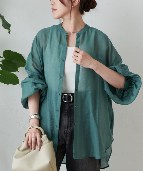 COLONY 2139（コロニートゥーワンスリーナイン）の「シアーバンドカラー長袖シャツ（シャツ/ブラウス・レディース・ブラック/サックスブルー/ホワイト/ライトグレー/ブラウン/モスグリーン・FREE）」の6枚目の写真