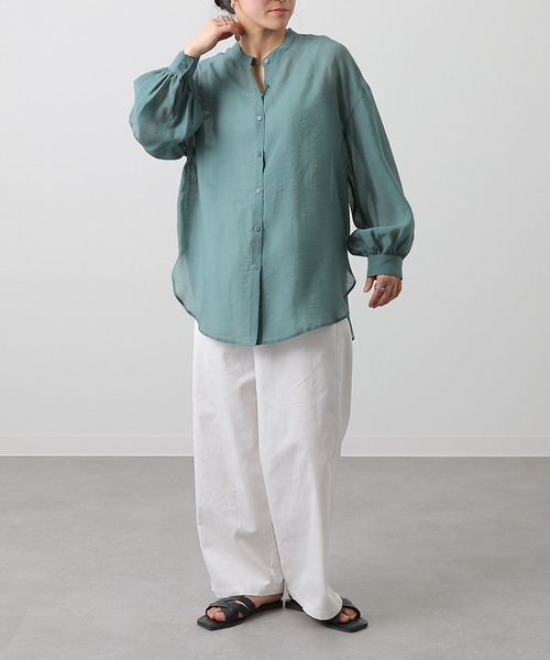 COLONY 2139（コロニートゥーワンスリーナイン）の「シアーバンドカラー長袖シャツ（シャツ/ブラウス・レディース・ブラック/サックスブルー/ホワイト/ライトグレー/ブラウン/モスグリーン・FREE）」の11枚目の写真