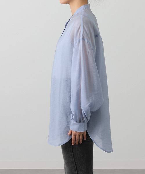 COLONY 2139（コロニートゥーワンスリーナイン）の「シアーバンドカラー長袖シャツ（シャツ/ブラウス・レディース・ブラック/サックスブルー/ホワイト/ライトグレー/ブラウン/モスグリーン・FREE）」の20枚目の写真