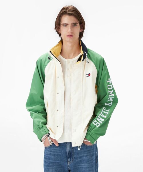 tommy jeans(トミー ジーンズ)の「カラーブロックジャケット(ナイロンジャケット・メンズ・ネイビー/ホワイト・MEDIUM/X-LARGE/SMALL/LARGE)」の2枚目の写真