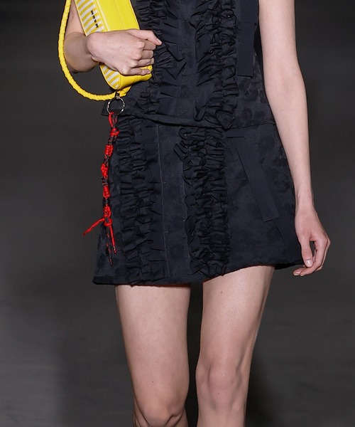 MSGM(エムエスジーエム)の「フローラル スラブジャガード ミニスカート(スカート・レディース・ブラック・40)」の7枚目の写真
