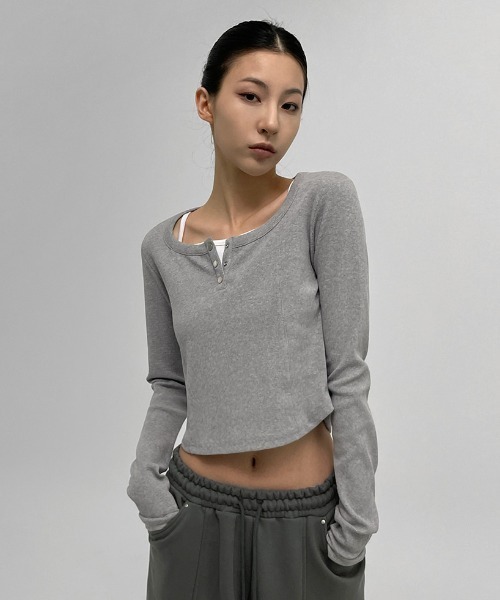 BLACKUP（ブラックアップ）の「[MADE] ダービオンスナップラウンド長袖Tシャツ（Tシャツ/カットソー・レディース・アイボリー/グレー/ホワイト系その他・FREE）」の7枚目の写真