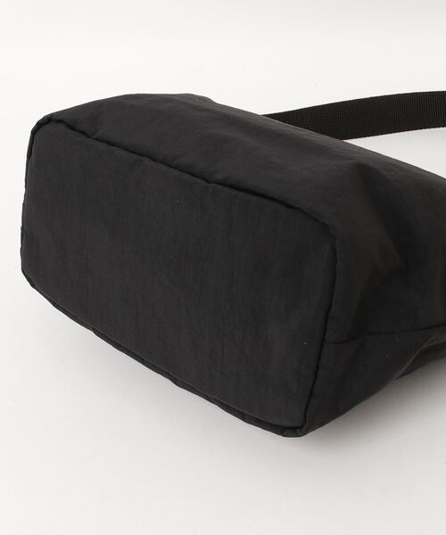 THRASHER(スラッシャー)の「THRASHER ゴンズデザインナイロンミニショルダーバッグ(ショルダーバッグ・メンズ・ブラック×ホワイト/ブルー系その他/グレー系その他・FREE)」の5枚目の写真