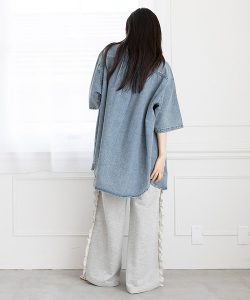 RAGEBLUE（レイジブルー）の「オーバーサイズ/Wジップデニムルーズシャツ（シャツ/ブラウス・レディース・ライトブルー/ブラック/ブラウン・FREE）」の21枚目の写真