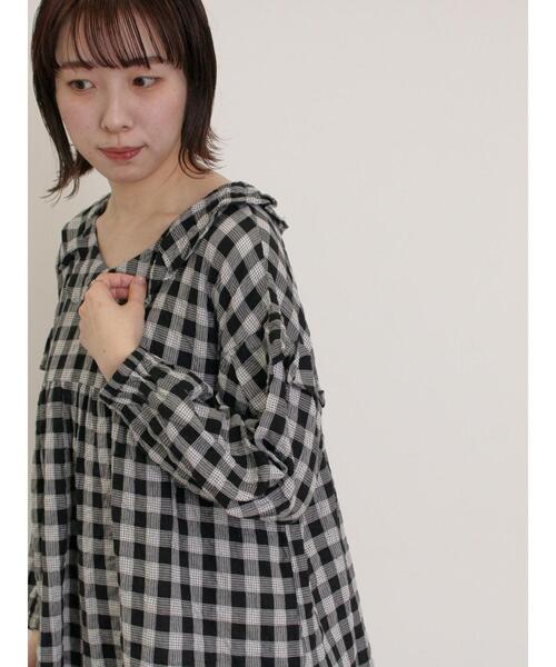 Samansa Mos2（サマンサ モスモス）の「襟フリルVネックチュニック（シャツ/ブラウス・レディース・ブラック/オフホワイト/ミント/イエロー・F）」の10枚目の写真