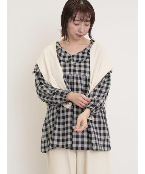 Samansa Mos2（サマンサ モスモス）の「襟フリルVネックチュニック（シャツ/ブラウス・レディース・ブラック/オフホワイト/ミント/イエロー・F）」の7枚目の写真