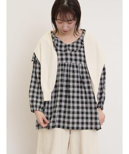 Samansa Mos2（サマンサ モスモス）の「襟フリルVネックチュニック（シャツ/ブラウス・レディース・ブラック/オフホワイト/ミント/イエロー・F）」の6枚目の写真