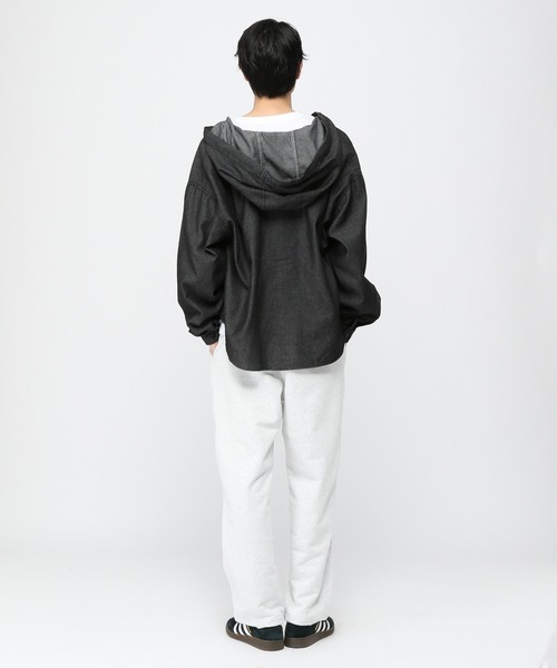 LAND MUSEUM(ランドミュージアム)の「LAND MUSEUM/フードデニムシャツ(シャツ/ブラウス・メンズ・ライトブルー/ブラック・FREE)」の11枚目の写真