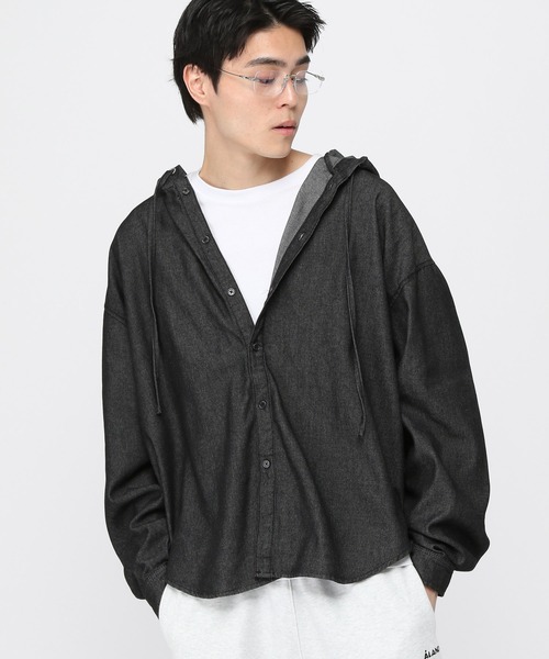 LAND MUSEUM(ランドミュージアム)の「LAND MUSEUM/フードデニムシャツ(シャツ/ブラウス・メンズ・ライトブルー/ブラック・FREE)」の12枚目の写真