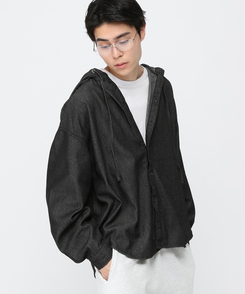 LAND MUSEUM(ランドミュージアム)の「LAND MUSEUM/フードデニムシャツ(シャツ/ブラウス・メンズ・ライトブルー/ブラック・FREE)」の13枚目の写真