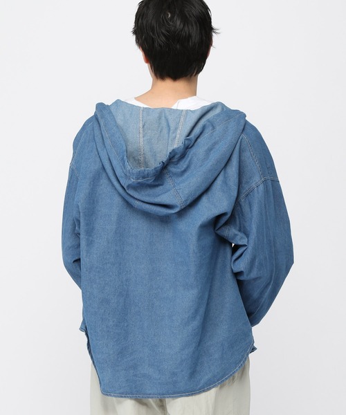 LAND MUSEUM(ランドミュージアム)の「LAND MUSEUM/フードデニムシャツ(シャツ/ブラウス・メンズ・ライトブルー/ブラック・FREE)」の8枚目の写真
