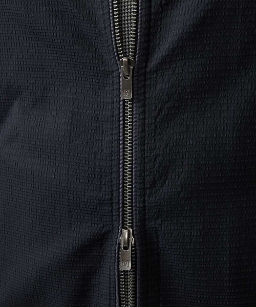 MICHEL KLEIN HOMME (ミッシェルクランオム)の「フード付きブルゾン(ブルゾン・メンズ・ライトグレー/ブラック・MEDIUM/LARGE/X-LARGE)」の17枚目の写真