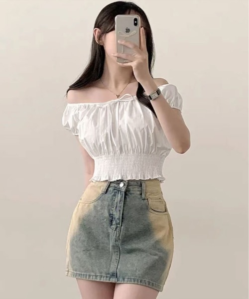 kirakiraShop(キラキラショップ)の「シャーリング オフショルダー ブラウス 半袖(シャツ/ブラウス・レディース・ブラック/ホワイト/チェック・FREE)」の7枚目の写真