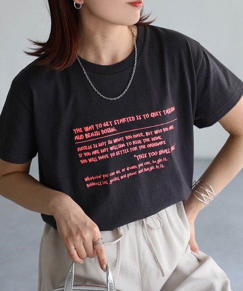 Riberry(リベリー)の「手書き風ロゴ刺繍デザインTシャツ(Tシャツ/カットソー・レディース・オートミール/ピンク/オフホワイト/チャコールグレー/杢グレー・FREE)」の9枚目の写真