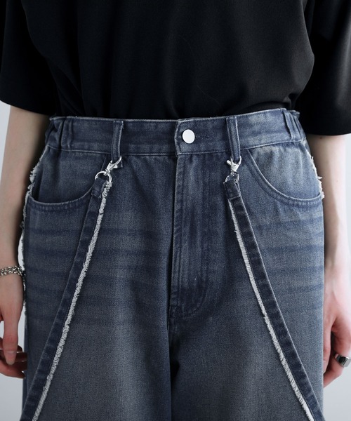 SOCCE(ソーシー)の「ハイウエストワイドフリンジサスペンダーデニム(デニムパンツ・メンズ・ブルー/ダークグレー・M/S/XL/L)」の11枚目の写真
