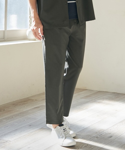 ikka（イッカ）の「【イージーケア／セットアップ対応】Reflax(R) リラックスイージーアンクルパンツ（その他パンツ・メンズ・グリーン/ダークネイビー/ベージュ/チャコールグレー・S/M/L/XL）」の4枚目の写真