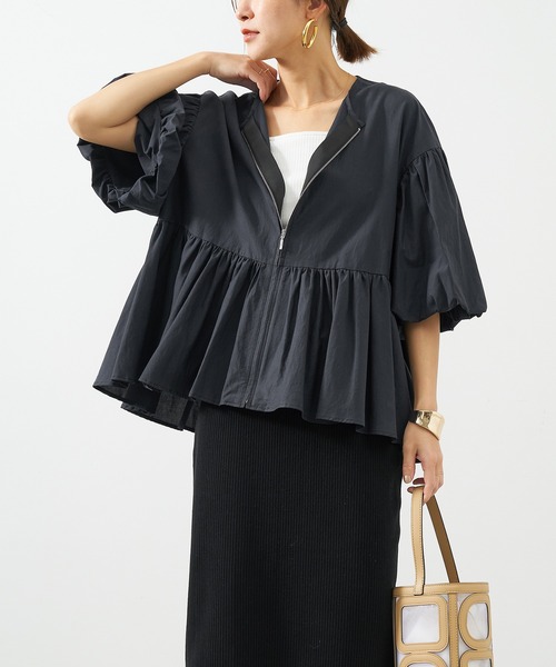 MICA&DEAL（マイカ＆ディール）の「ペプラムボリュームシャツブルゾン（ブルゾン・レディース・ブラック/オフホワイト/ベージュ・FREE）」の3枚目の写真