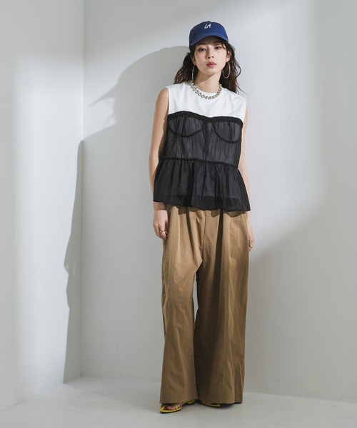 bohmal（ボマール）の「ビスチェレイヤード風フレンチスリーブトップス（Tシャツ/カットソー・レディース・ホワイト×ブラック/ブラック×ブラック・FREE）」の9枚目の写真