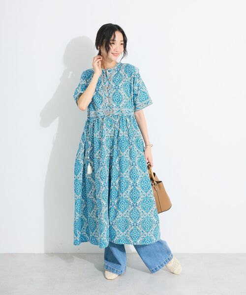 膝丈ワンピース　ロゴ金具　アラベスク柄　Lサイズ 100PA25A0007_x_a153.jpg