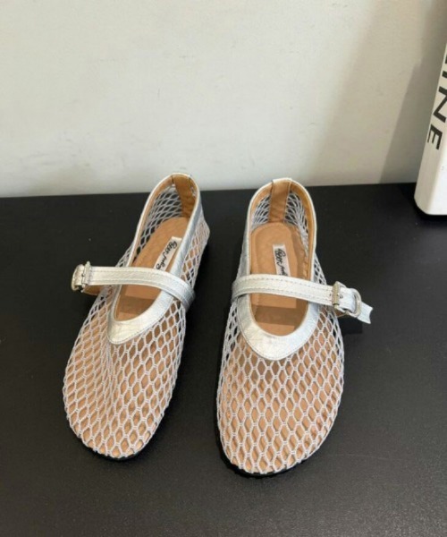 AMELY(エミリー)の「ベルトメッシュ バレエシューズ(バレエシューズ・レディース・ブラック/アイボリー/シルバー/ベージュ/レッド・38/36/40/35/39/37)」の5枚目の写真
