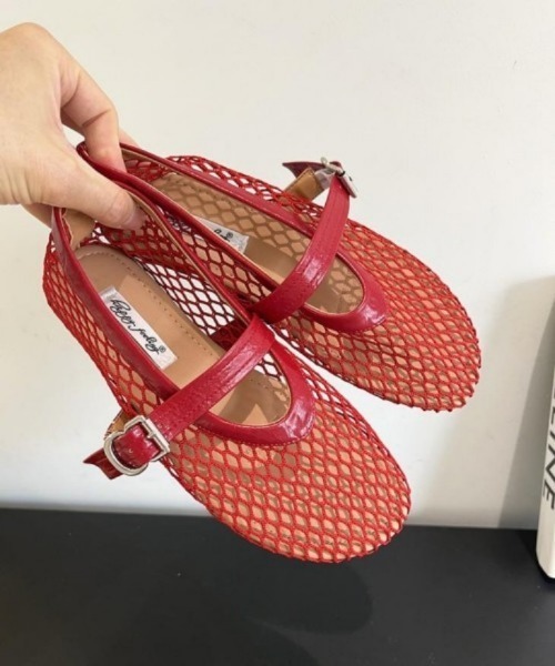 AMELY(エミリー)の「ベルトメッシュ バレエシューズ(バレエシューズ・レディース・ブラック/アイボリー/シルバー/ベージュ/レッド・38/36/40/35/39/37)」の13枚目の写真
