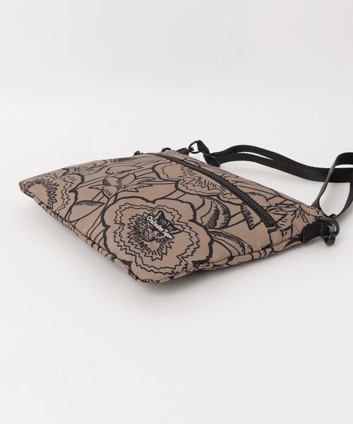 Onitsuka Tiger（オニツカタイガー）の「PRINTED SACOCHE