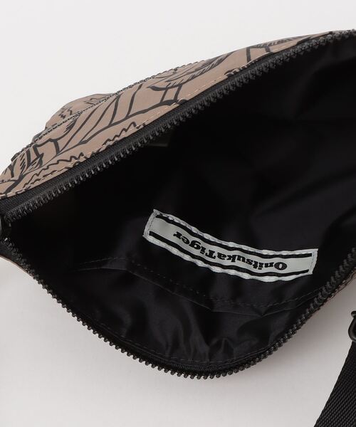 Onitsuka Tiger（オニツカタイガー）の「PRINTED SACOCHE