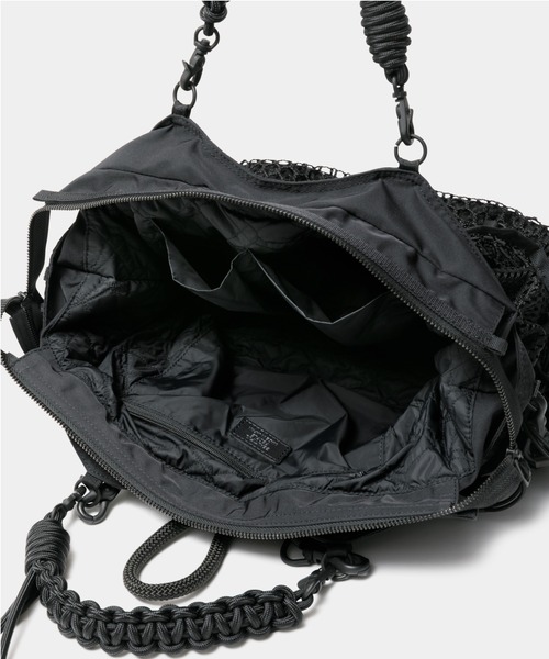 beautiful people（ビューティフルピープル）の「over engineering    hanging tote bag（ショルダーバッグ・レディース・ブラック・FREE）」の13枚目の写真
