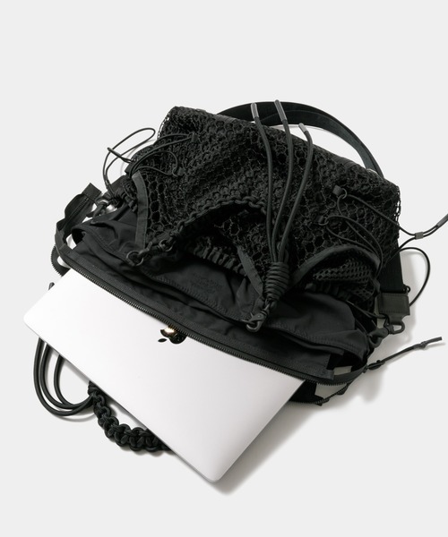 beautiful people（ビューティフルピープル）の「over engineering    hanging tote bag（ショルダーバッグ・レディース・ブラック・FREE）」の14枚目の写真