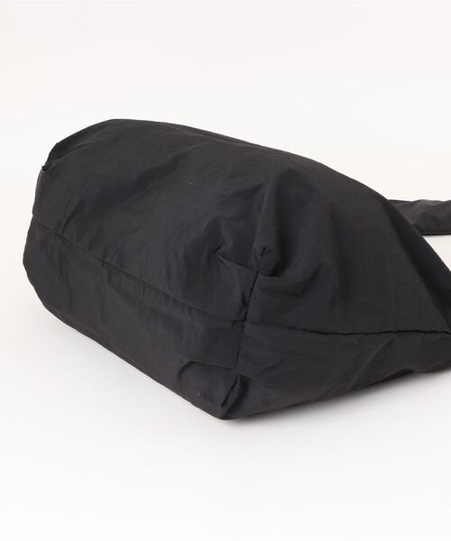 GEORGE'S（ジョージズ）の「※掲載しない※NRIPSTRAPTOTE（トートバッグ・レディース・ライトベージュ/ブラック/その他1・FREE）」の5枚目の写真