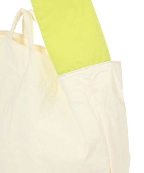 GEORGE'S（ジョージズ）の「※掲載しない※NRIPSTRAPTOTE（トートバッグ・レディース・ライトベージュ/ブラック/その他1・FREE）」の13枚目の写真