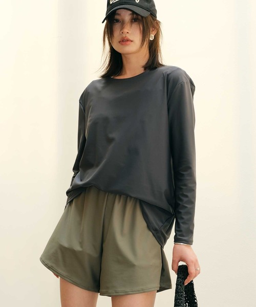 OSYAREVO(オシャレボ)の「水着 レディース 体型カバー ラッシュガード フィットネス 水陸両用 ラッシュ ショートパンツ セットアップ セパレート(ラッシュガード・レディース・ホワイト系その他2/ブラック系その他/ホワイト系その他/グレー・X-LARGE/LARGE/MEDIUM)」の14枚目の写真