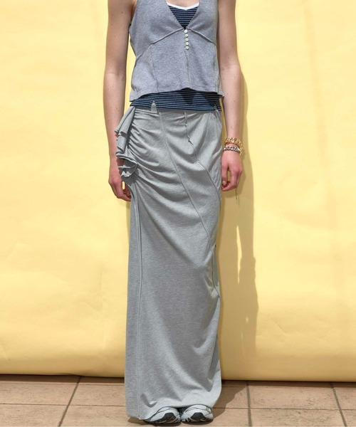 MAISON SPECIAL(メゾンスペシャル)の「Ruffled Draped Maxi Skirt/フリルドレープマキシスカート■セットアップ対応■(スカート・レディース・ライトグレー/チャコールグレー/ピンク・36/38)」の7枚目の写真