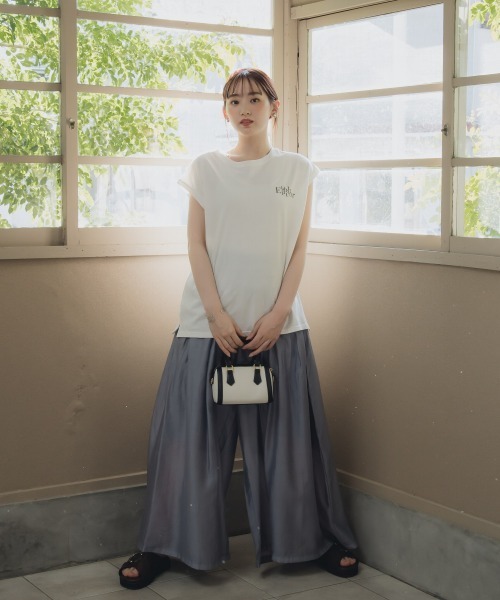 slattgir(スラットジール)の「高身長 シャイニーシアーワイドパンツ(トールサイズ)Essenave(その他パンツ・レディース・ブルー/グレー・T5L/T4L/T3L/TLL/TM/TL)」の12枚目の写真