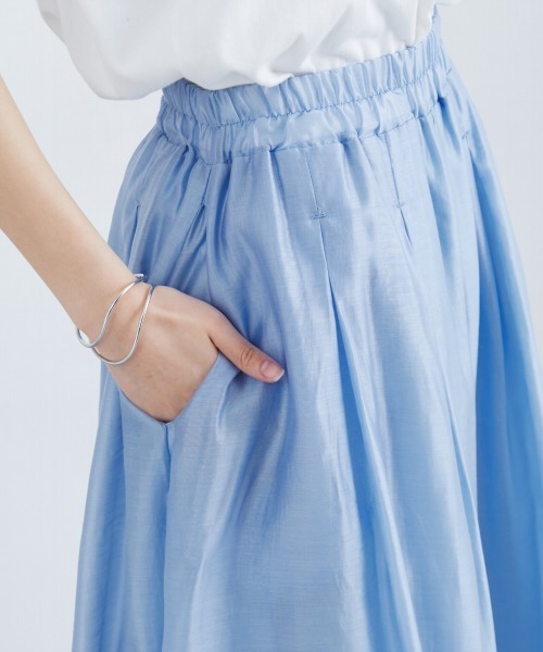 slattgir(スラットジール)の「高身長 シャイニーシアーワイドパンツ(トールサイズ)Essenave(その他パンツ・レディース・ブルー/グレー・T5L/T4L/T3L/TLL/TM/TL)」の16枚目の写真