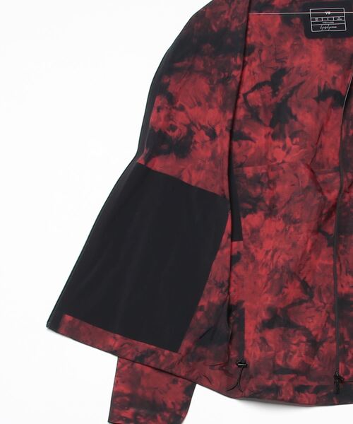 Y-3(ワイスリー)の「Y-3 AOP RUNNING JACKET(ブルゾン・メンズ・オレンジ系その他・MEDIUM/SMALL/X-LARGE/XX-LARGE/X-SMALL/LARGE)」の7枚目の写真