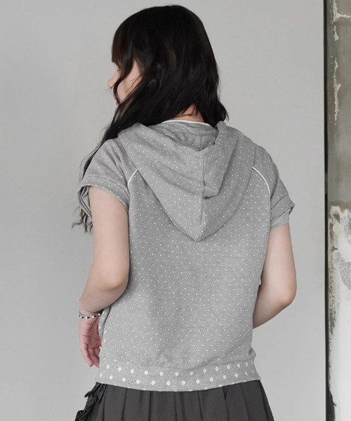 パーカー A'GEM/9 × .kom「.KOM/ドットケーオーエム」ドット半袖フーディージップパーカー レディース A'GEM/9 × .kom『.KOM/ドットケーオーエム』ドット半袖